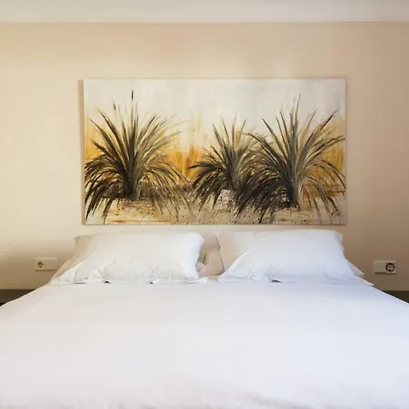 Puerto Del Carmen Sleeps 6 Pool Wifi T812191